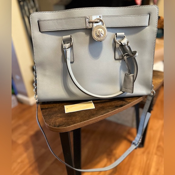 Michael Kors Handbags - NWOT- MICHAEL KORS HAMILTON LRG PEARL GRAY SAFFIANO LEATHER SILVER LOCK TOTE BAG